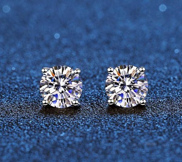 2023 Stud Pendientes de moissanita real Plata de ley chapada en oro blanco de 14 quilates Pendiente de diamante de 4 puntas para mujeres Hombres Oreja 1ct 2ct 4ctStudStudStud Kirs22