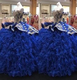 2023 Superbe robe de bal Quinceanera robes bleu royal et or perlé brodé organza à volants princesse douce 16 robe P9042945