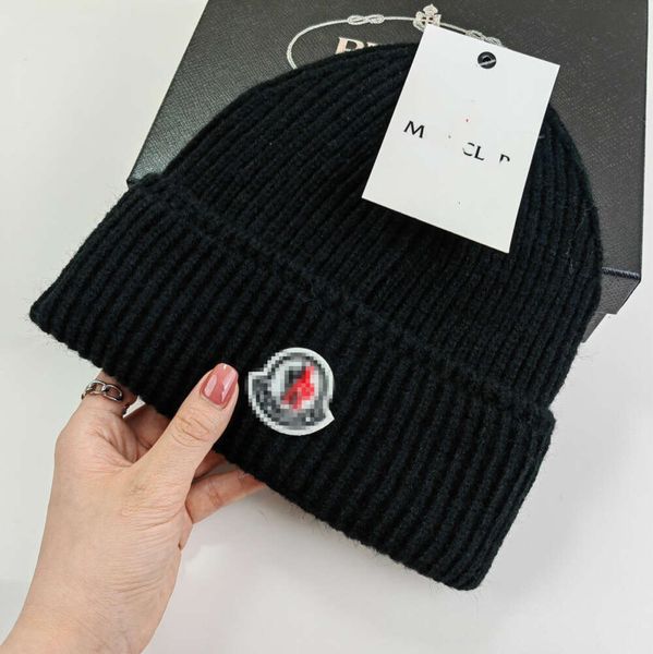 2023 Laine élégante MoncKler chapeau tricoté pour femmes designer bonnet bonnet pour hommes tricoté chapeau en cachemire MoncKler pour chapeau chaud d'hiver E55