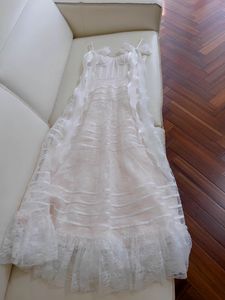 2024 Summer Ivory Solid Color Tule Sequins Dress Spaghetti Strap Sweetheart Neck Agenoten Midi Casual jurken J4W088304