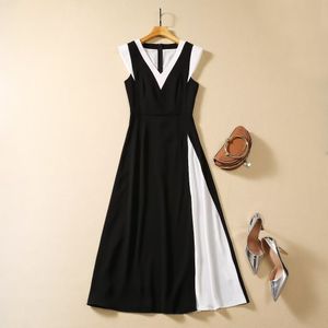 2023 Summer Black Contrast Color Paneled Dress Sin mangas con cuello en V Vestidos largos casuales A3Q191340 Plus Size XXL