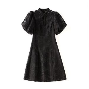 2023 Été noir Couleur solide Ribbon Clie Bowknot Jacquard Robe à manches courtes Colliers de support de la longueur des robes décontractées au genou W3Q014202