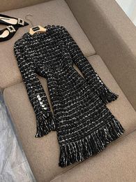2023 Zomer Zwart Tweed Glitter Tassel Jurk lange mouw ronde nek knie-lengte knoppen casual jurken d3a09