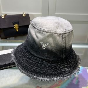 Sombrero de cubo de vaquero Casual de lujo Gorras unisex Mujeres para hombre Sombreros de diseñador Casquette fresco Letras de mezclilla Imprimir Gorra ajustada Hombres Gorro de alta calidad