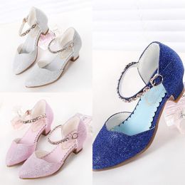 2023 Zomer Uitstekende Princess Girls Sandalen Kinderschoenen voor kleding Little Heel Fashion Glitter Party Blue White Dance Wedding Sandal