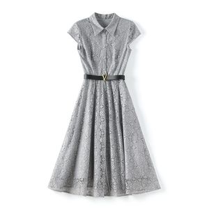 2023 Zomer grijze vaste kleur taille riem kanten jurk mouwloze revershals knopen midi casual jurken w3q064703