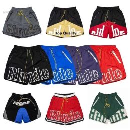 2023 Été Mensus Rhude Shorts Mode Casual Leathier Genou Leeose Skateboard Hop Hop Pantalon de bain Plage Rhude Poche Qualité Zipper Court G4V8 #