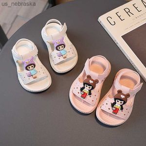 2023 Zomer nieuwe babymeisjes sandalen schattige solide kleur prewalkers schoenen baby first walkers peuter strandschoenen l230518