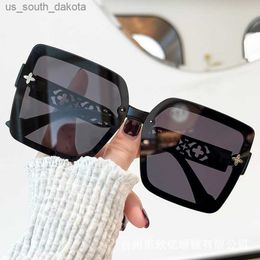 2023 été nouvelle mode Vintage lunettes de soleil femmes grand cadre rétro Blackout lunettes de soleil femme Ins populaire coloré lunettes de luxe L230523