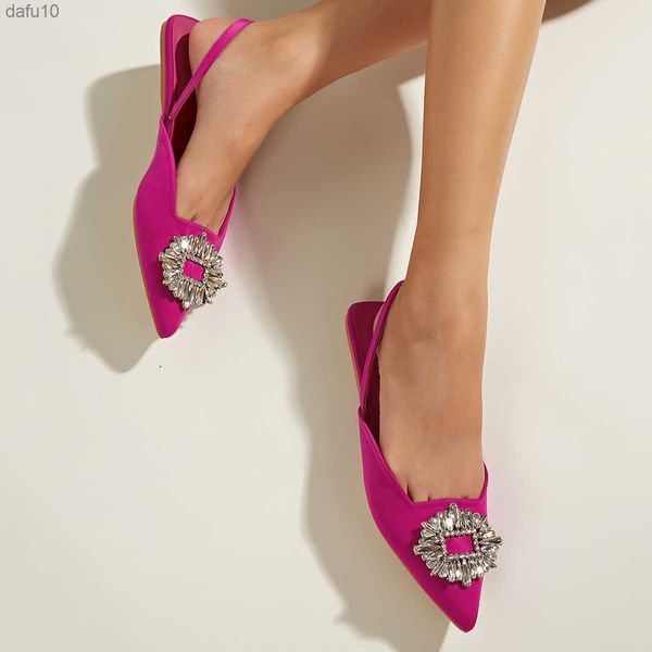 2023 Été Nouveau Strass Bout Pointu Sexy Femmes Sandales Porter Baotou Ensemble De Pieds All-match Banquet Femme Sandales Chaussures Plates L230704