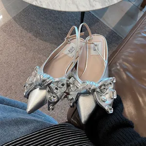 2023 été nouveau strass argent fée unique chaussure pointe sandales à lacets femmes confortable Simple mode femmes pantoufles chaussure