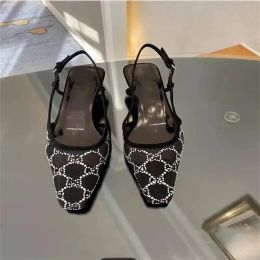 2023 été nouvelles sandales de luxe Designer femmes lettre imprimé strass mode polyvalent maille sandales