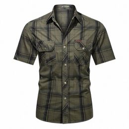 2023 Summer Plaid Shirt Hommes Cott Casual Short Seee Shirt Frt Patch Poche poitrine de haute qualité Hommes Vêtements Chemises militaires 09UX #