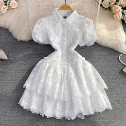 Robe Super Immortelle de Style rétro d'été 2023, avec col Polo, simple boutonnage, manches à bulles brodées blanches, robe trapèze à gâteau