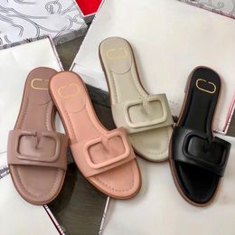 2024 Sandale d'été Designer femme homme plage de chaussures extérieures décontractées Tory Slipper V Signature Slides Granny Cowhide Flat Chaussures avec boîte