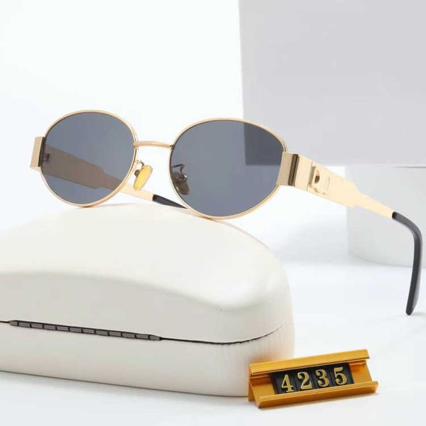 2023 Lunettes de soleil Lunettes de soleil design de luxe pour femmes, lunettes pour hommes, mêmes lunettes de soleil que Lisa Triomphe, photo de rue sur la plage, petites lunettes de soleil en métal plein cadre AAAA