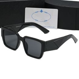 2023 Lunettes de soleil Mode Petit Rectangle Bb Logo Femmes Hommes Noir Blanc 122 Marque Design Dames Maigre En Plein Air Shopping Ombre Rétro avec boîte