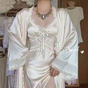 2023 Zoete en zachte Franse zijde Smooth Skincare Nightwear Home Dress Morning Robe split