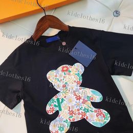 2023 T-shirts b￩b￩ Designer Kid tshirts d'￩t￩ filles gar￧ons tees mode enfants enfants