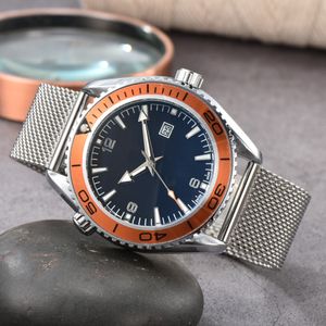 2023 Nieuw merk Originele Business Men's Watch Classic Round Case Quartz Watch Polshorwatch Clockrecommended