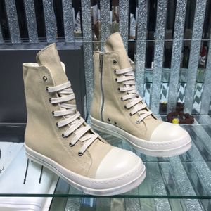 2023 Diseño superior Zapatos de lona casuales High Top Jumbo Lace Up Línea principal Suela gruesa Diseñador de moda Lujosas zapatillas de cuero Hombres Mujeres Negro Flats Boots Big Plus Size