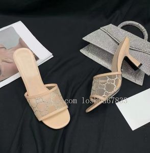 Cuir Bottom Metglened avec une technologie de diamant chaud pour les pantoufles de design anti-goutte avec des talons hauts en maille à la mode 6,5 cm chaussures de mariage de plage intérieure avec boîte