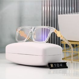2023 Top Designer Gafas de sol para mujeres y hombres anteojos tonos al aire libre Marco cuadrado Fashion Fashion Lady Sun Glasses Miradores 104