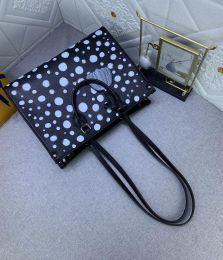 2023 TOP Diseñador de moda Bolsa de asas de lujo para mujer OnTheGo Bolso Letras de flores Empreinte Bolsas de compras Totes de cuero de alta calidad Bolsos Monederos de hombro