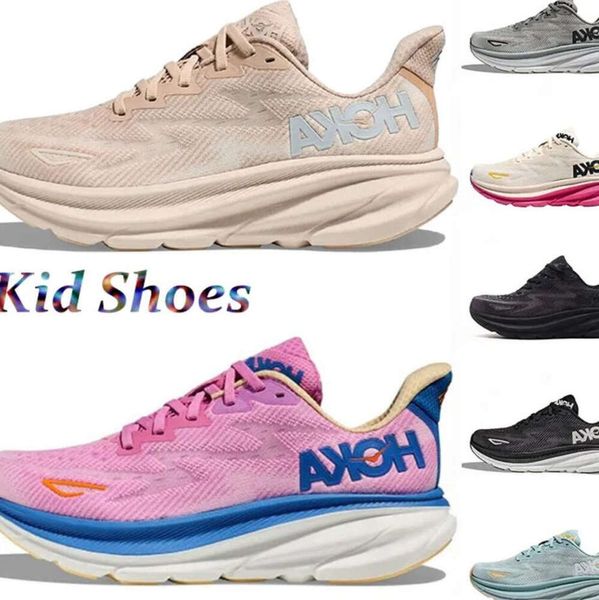 2023 Top Kid Hoka Chaussures One Clifton 9 Chaussure de course Enfants Enfant Designer Sneaker Hokas Femmes Runner Sweet Lilac Shifting Sand garçons filles formateurs70