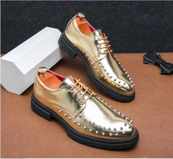 2023 Top Mens Mocasines Diseñadores Zapatos de vestir Cuero genuino Hombres Moda Negocio Oficina Trabajo Formal Marca Fiesta Estilo Club Remache Puntiagudo Zapatos de cuero Hombre Tamaño 36-44