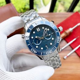 2023 Top pour hommes montres en céramique Classic Classic 42 mm Hommes Luxury montre automatique Mouvement mécanique Designer Watch 300m Diving montre la montre-bracelet