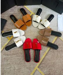 2023 Top Quality Luxes Designer Men's Femme's Sandispers Sandals Chaussures Slite Summer Fashion Wide Flip Flip Flip avec Box Taille 35-42