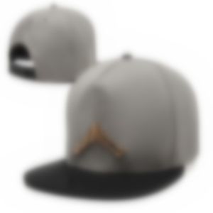 2023 Topverkoop mode Iron Brand gemonteerde hoeden heren, sport hiphop naast