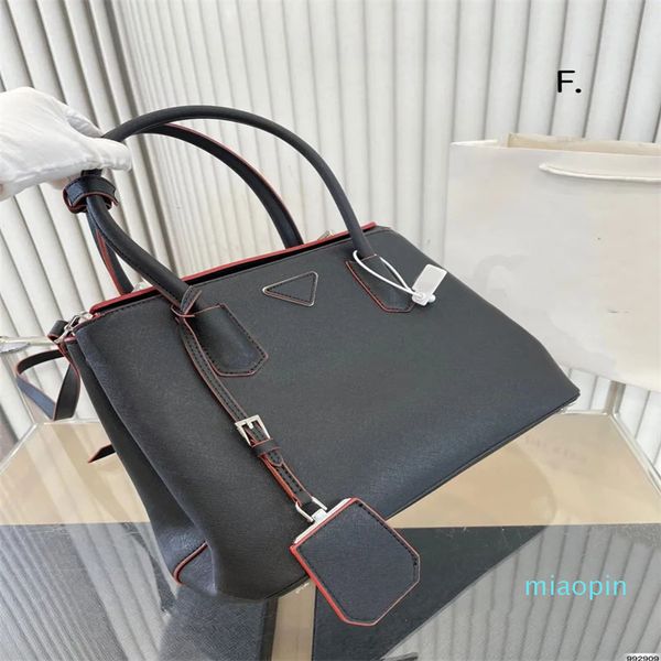 2023-Bolso de totes Mujeres de alta calidad Monedero de moda hecho a mano Cuero de cuero Pochette ClutchDesigner Diseñador de lujo Bolsos Marcas