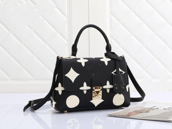 2023 Totes Pures Designer M45978 Sacs à main Sac à bandoulière de luxe CrossBody femmes sac à main portefeuille Sac à dos M46041 Motif de monogrammes