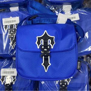 2023 Trapstar Messenger Nylon Sac à bandoulière Femmes Hommes Rappeur UK HOT Trapstars IRONGATE COBRA T Sac à main de luxe Designer Sac à dos étanche 1151ess