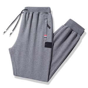 2023 Pantalon de sport tendance Printemps Automne Pantalon en coton léger Pantalon décontracté pour hommes Pantalon ample jambe droite en cours d'exécution, plus la taille pantalon d'été en pierre de pied groupé