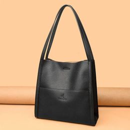 2023 Tendance Femmes Simple Sac Femme Sacs à bandoulière de luxe Lady Soft Cuir Designer Fourre-tout Seau de marque Grand sac à main Sacs à main 240311