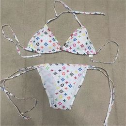 2023 Sous-vêtements et maillots de bain Designer Bikini Maillots de bain et maillots de bain pour femmes Sexy Luxury Summer Bikini Vêtements de créateurs pour femmes Taille s ~ x