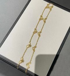 Collier avec pendentif en forme de fleurs, matériau en or 2023 V, breloque de qualité de luxe, plaqué or, avec tampon de boîte, 10 pièces, PS7471B