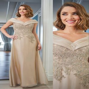 2023 Vintage champagne moeder van bruid jurken off schouder chiffon kanten appliques kristal lange vloerlengte plus maat aangepaste bruiloften avondfeestjurken