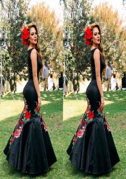 2023 Fleurs florales vintage Appliques Robes de bal Sirène Serme Cap Sleeve Bateau Zipper Back Homecoming Graduation Robe Soirée 7983694