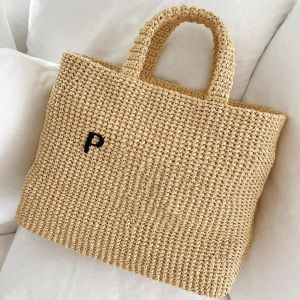 Klassieke driehoekige stroraffia's strandtas met grote capaciteit luxe geweven shopper Dameshandtas weekendtassen heren clutch Crossbody ontwerper Schoudertas mode draagtas