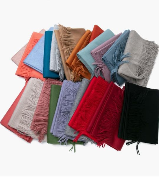 Écharpes en laine Pure pour femmes, écharpes chaudes et épaisses en cachemire à pampilles de couleur unie, vente en gros, hiver 2023