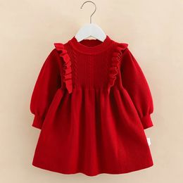 2023 Hiver 2 3 4 5 6 7 8 9 10 12 ans Childrens Chirstmas Année épaississante Robe tricotée de la princesse rouge pour bébés filles 240228