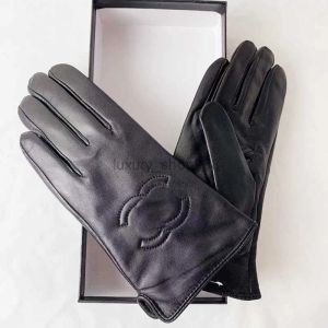 2023 Hiver Femmes Gants en cuir Designer en peau de mouton fourrure intégrée cyclisme gants chauds du bout des doigts pour homme femme G231128PE-5