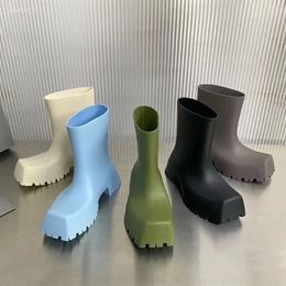 2023 Women Designer Boot Croc Boots Rain Rubber Winter Rainboots Platform Ankle Slip-on half roze zwart groen focalistisch Luxe Outdoor Luxury Maat 35-40