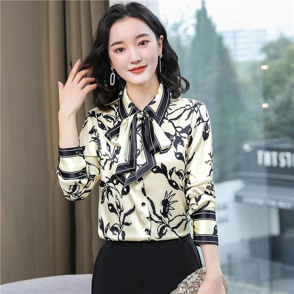 2023 Femmes Designer Imprimer Beige Chemises Revers Ruban Bow Vintage Blouses Automne Hiver Soie Satin Piste Bouton Avant Chemises Bureau Dames À Manches Longues Tops Formels