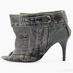 2023 dames dames lederen sandalen hoge hakken zomer vierkante peep toed knooplaarzen bruiloft denim jeans jurk gladiator casual de catwalk schoenen grijs maat 34-43