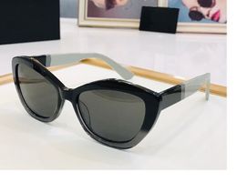 2023 femmes hommes lunettes de soleil de haute qualité noir blanc largeur planche plein cadre gris papillon lunettes disponibles avec boîte